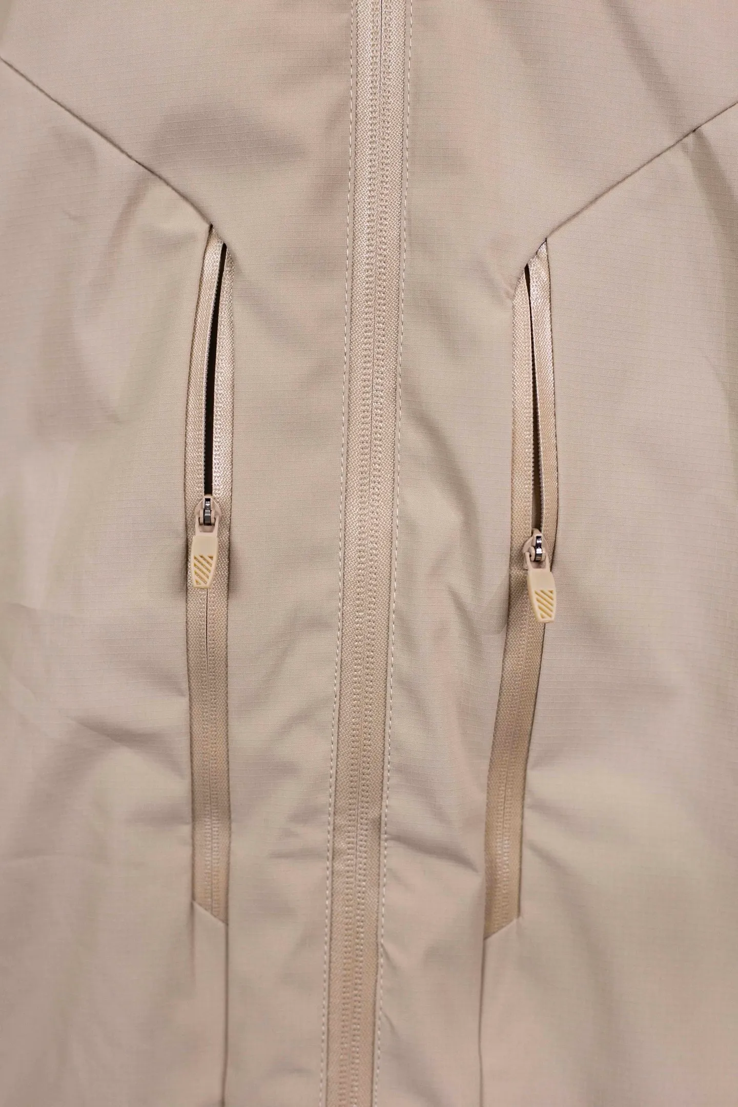 Actual photo of beige brown details # P390